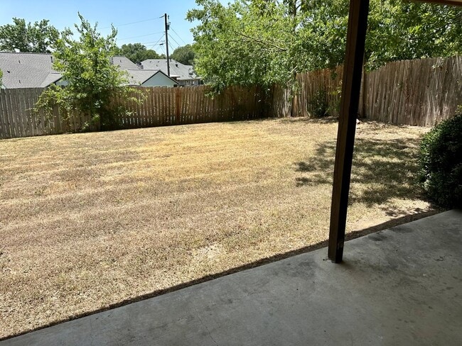 Building Photo - 4914 Peppermill Hollow - Call LONGHORN PRO...