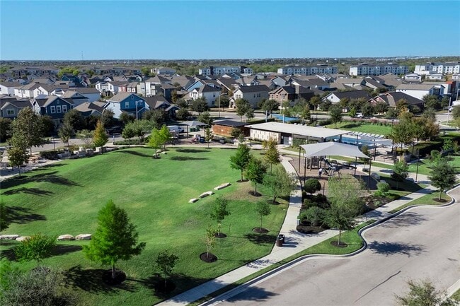 Building Photo - 9000 Cattle Baron Path