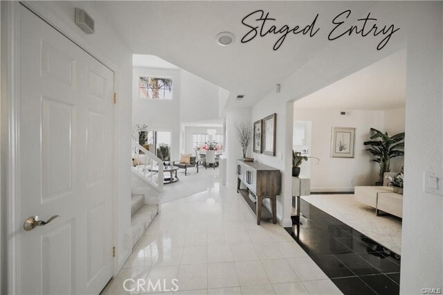 Building Photo - 64 Vía Capri