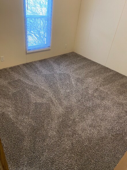 Building Photo - 1882 Stafford Ct