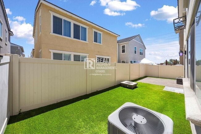 Building Photo - 1604 Armijo Pl