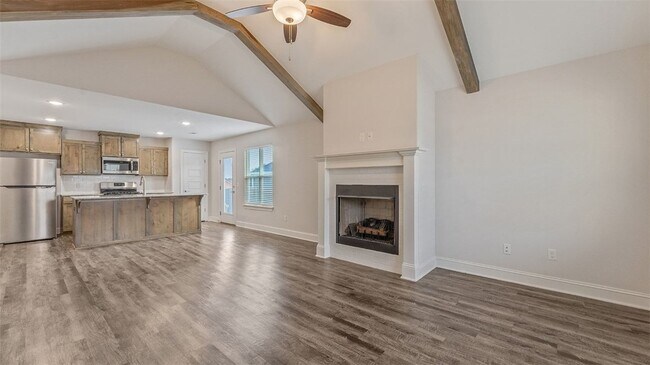 Building Photo - 5427 Southwood Ave