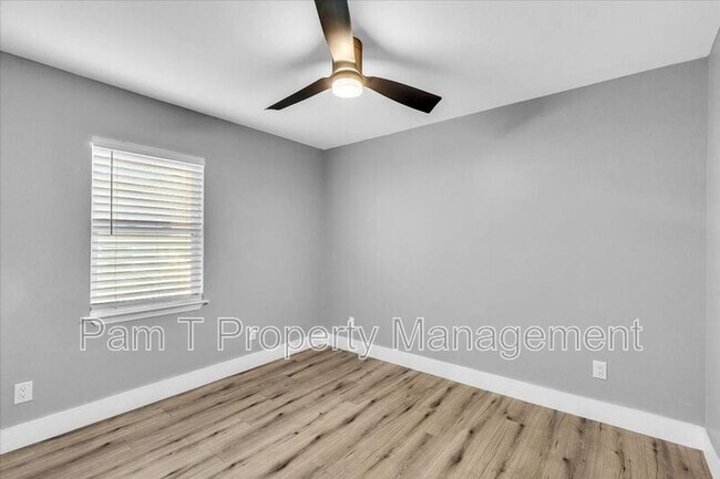 Building Photo - 2514 Florida Ave