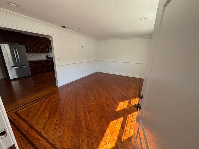 Building Photo - 41 Chobot Ln