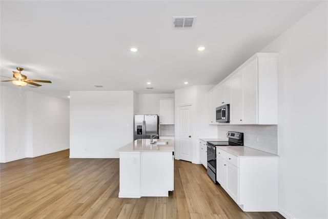 Building Photo - 5126 Penrose Dr