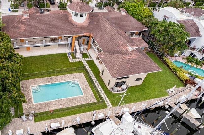 Building Photo - 64 Isle of Venice Dr