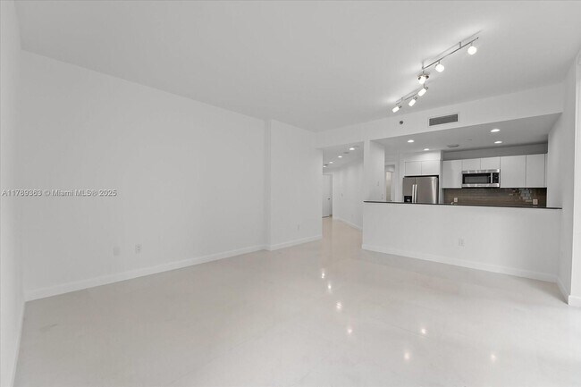 Building Photo - 1050 Brickell Ave