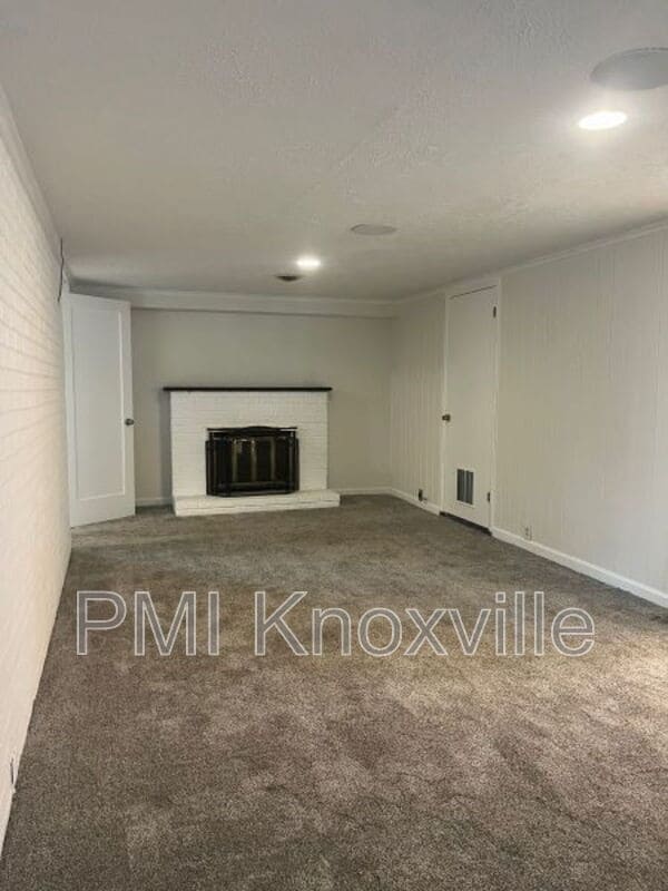 Building Photo - 4308 Lonas Dr