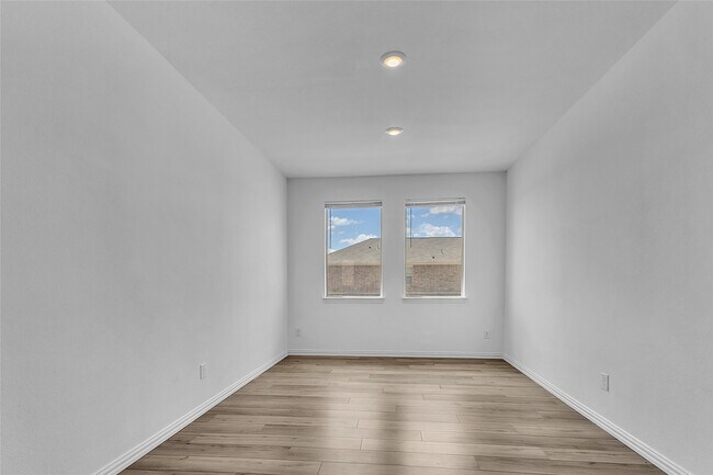 Building Photo - 1550 Gentle Night Dr