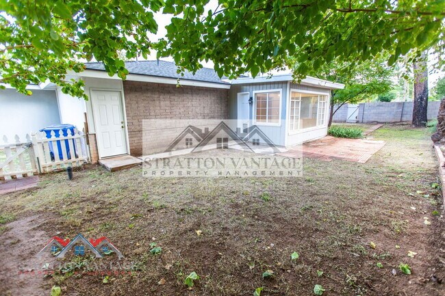 Building Photo - 5142 N 18th Pl