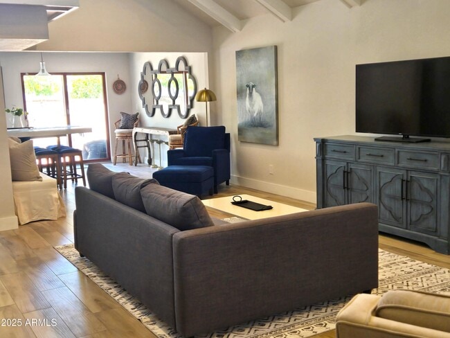 Building Photo - 5832 N Scottsdale Rd