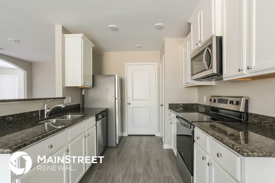 Building Photo - 27084 Leonardo Dr