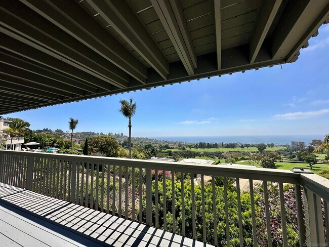 Building Photo - 6920 Country Club Dr