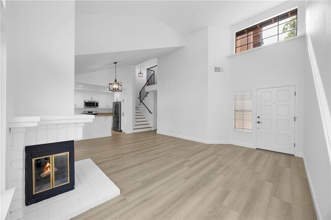 Building Photo - 1225 E Palm Dr