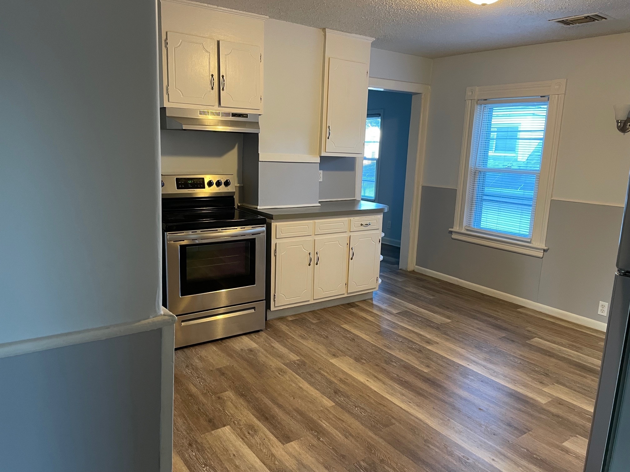 kitchen - 134 Monroe St