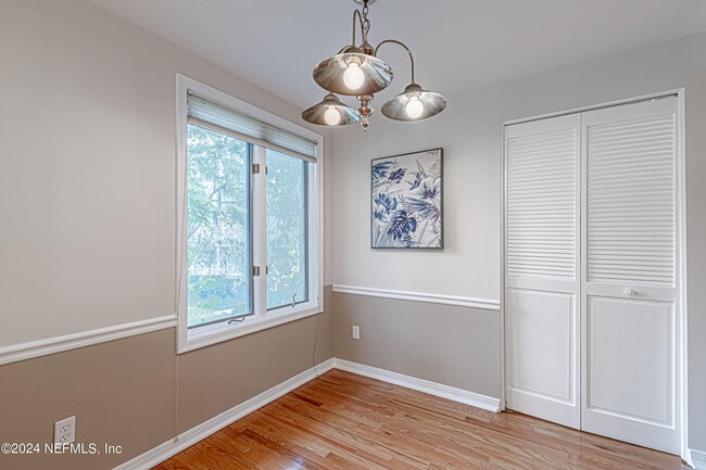 Building Photo - 2099 Winterbourne W