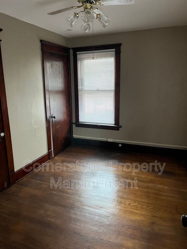 Building Photo - 19 Johnson Pl