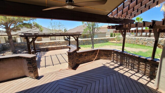 Building Photo - 12308 Jan Herring Way