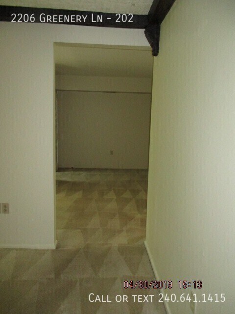 Building Photo - 2206 Greenery Ln