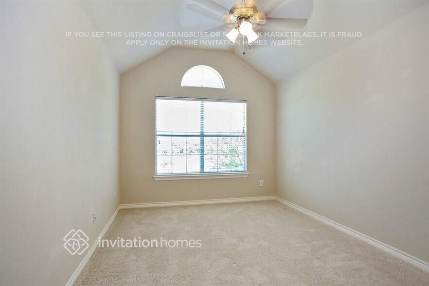 Building Photo - 116 Monticello Dr