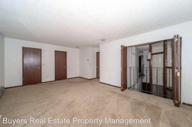 Building Photo - 3 br, 2.5 bath House - 2086 Crataegus Street