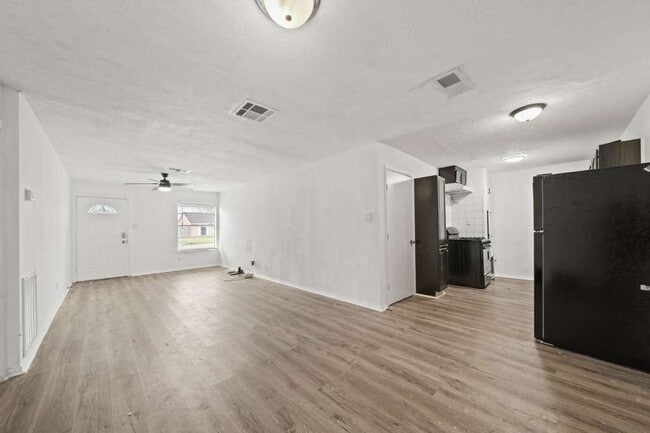 Building Photo - 5610 Arthington Ave