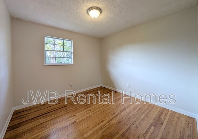 Building Photo - 5091 Somersby Rd