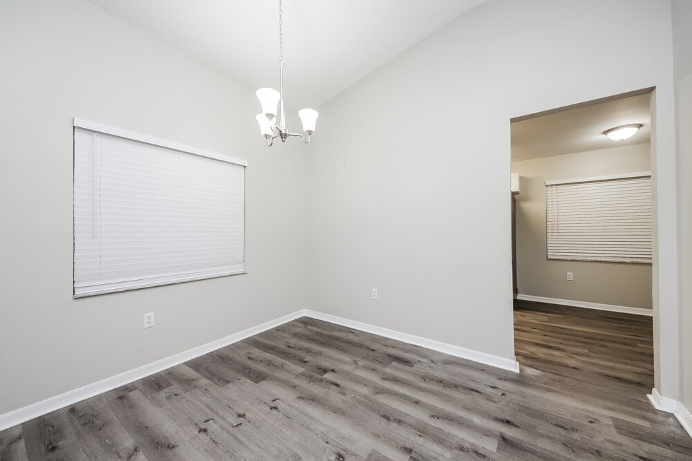 Building Photo - 2928 Dana Ln