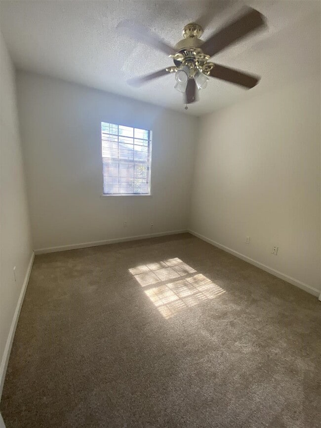 Building Photo - 3701 Donovan Dr