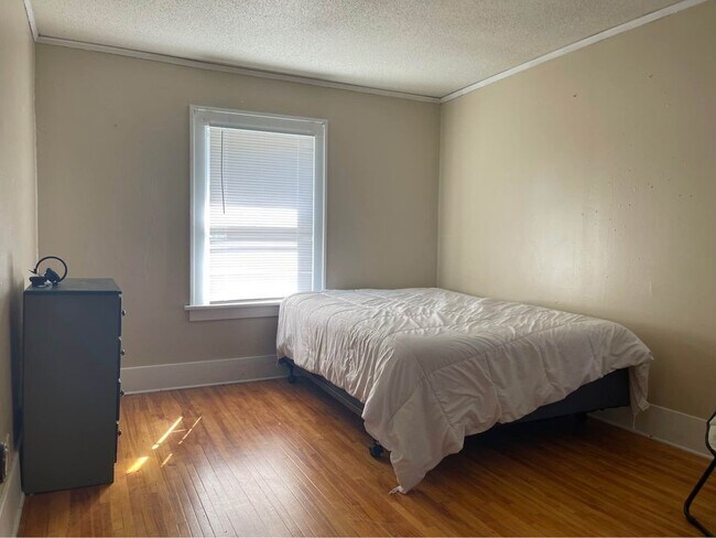 Building Photo - 224 State St