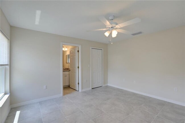 Building Photo - 8886 98th Ct