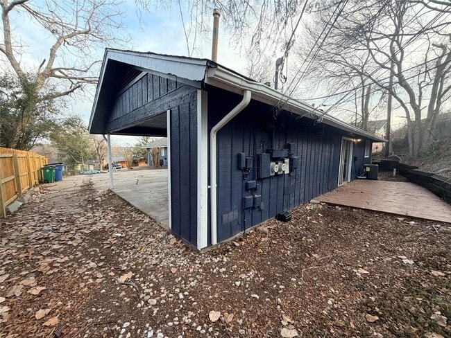 Building Photo - 4302 Scottsdale Rd