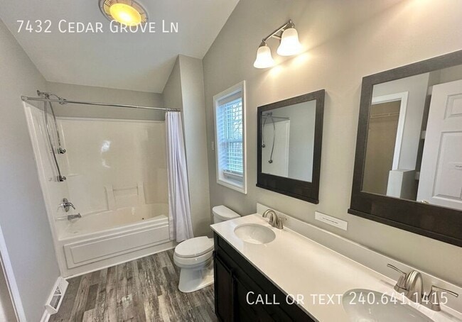 Building Photo - 7432 Cedar Grove Ln