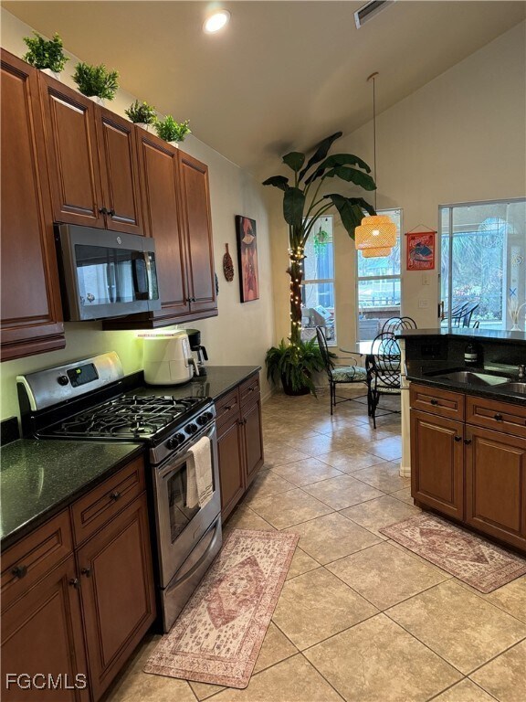 Building Photo - 13042 Sail Away St