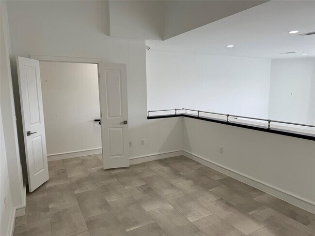 Building Photo - 3311 Yupon St