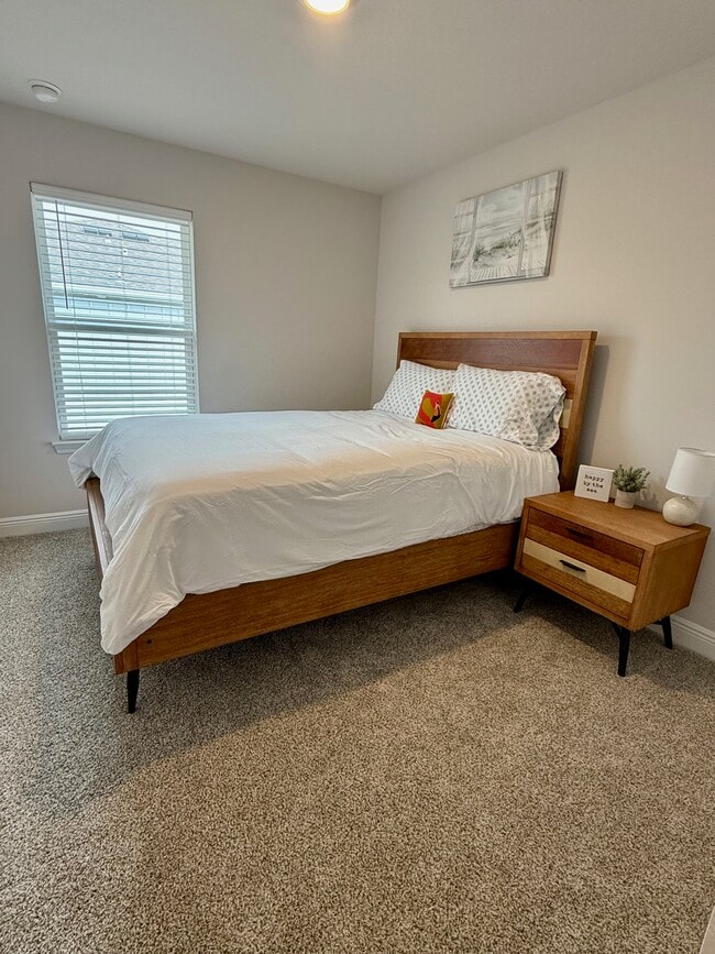 Building Photo - 5676 Sandy Walk St