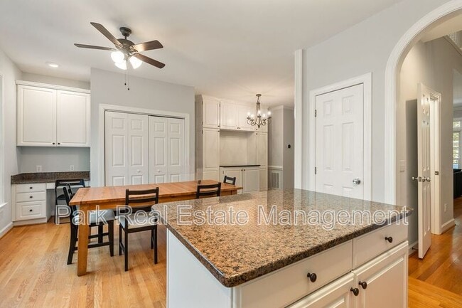 Building Photo - 108 Westgreen Dr