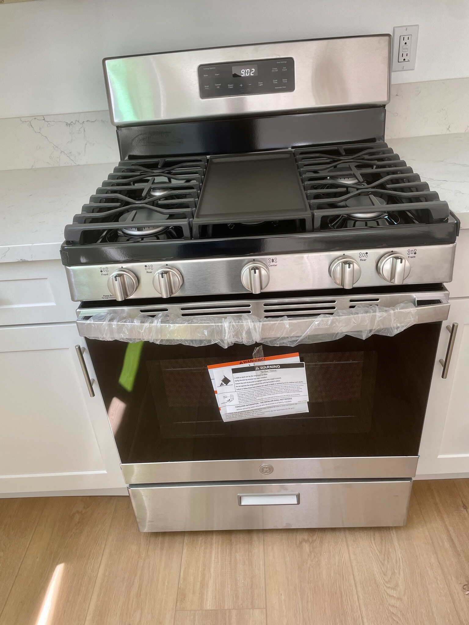 Stove - 3542 W 132nd St