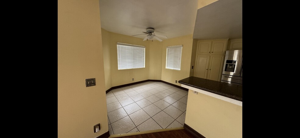 Dinning area - 151 E 6th St