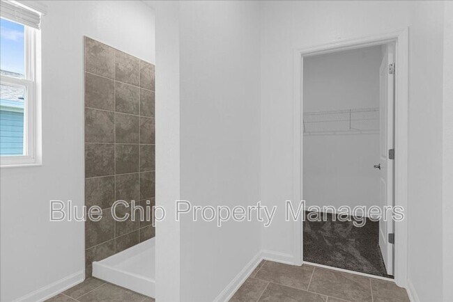 Building Photo - 2096 Shaggy Fisher Dr