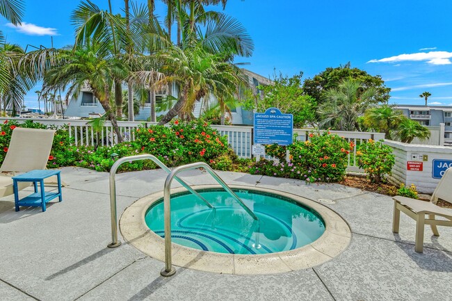 Building Photo - Stunning Spacious 2 Bed 2.5 Bath Condo in ...