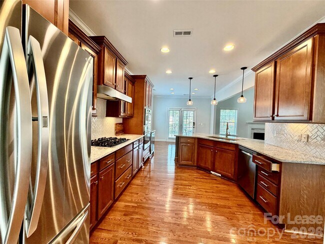 Building Photo - 9416 Segundo Ln