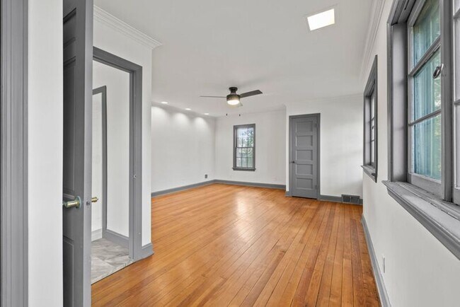 Building Photo - 251 S Jefferson St