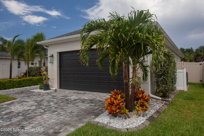 Building Photo - 4305 Negal Cir