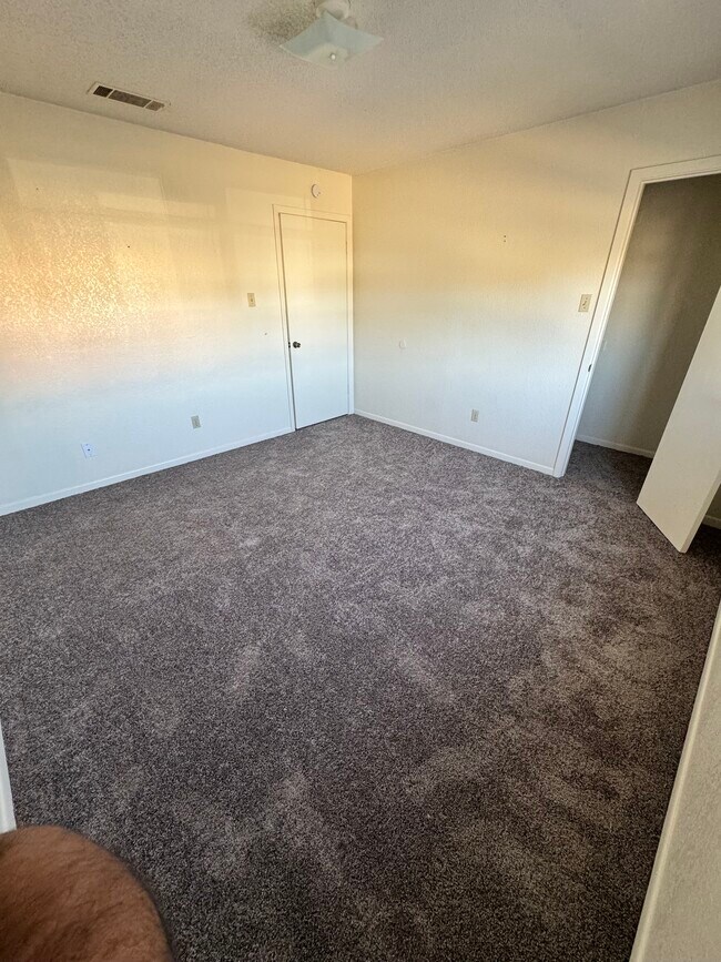 Building Photo - 3406 Victoria Cir