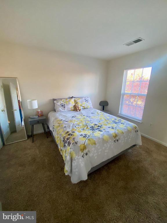 Building Photo - 108 Davidson St