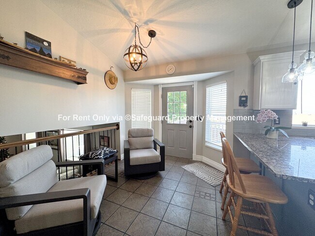 Building Photo - Wonderful Draper East Bench Home with Gorgeous Valley Views