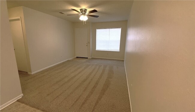 Building Photo - 3317 Longleaf Cir