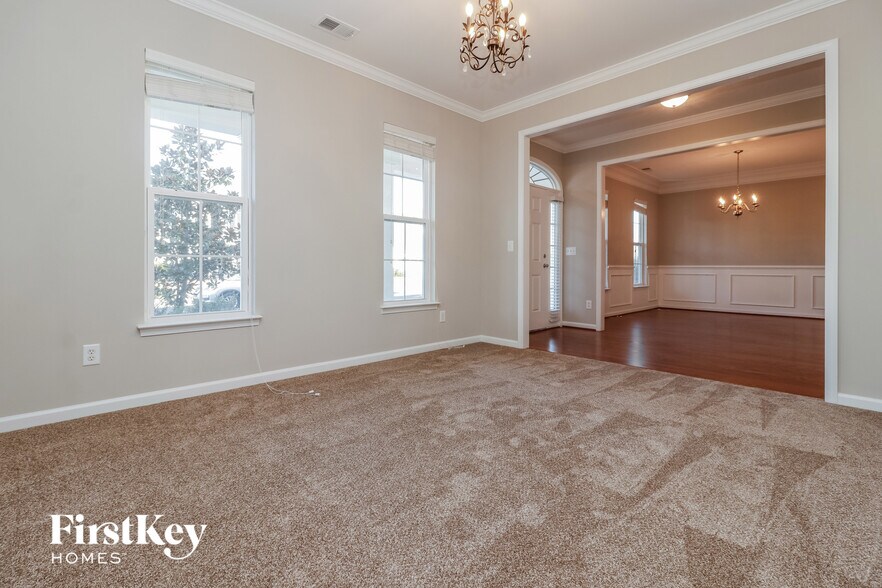 Building Photo - 519 Chaff Ln