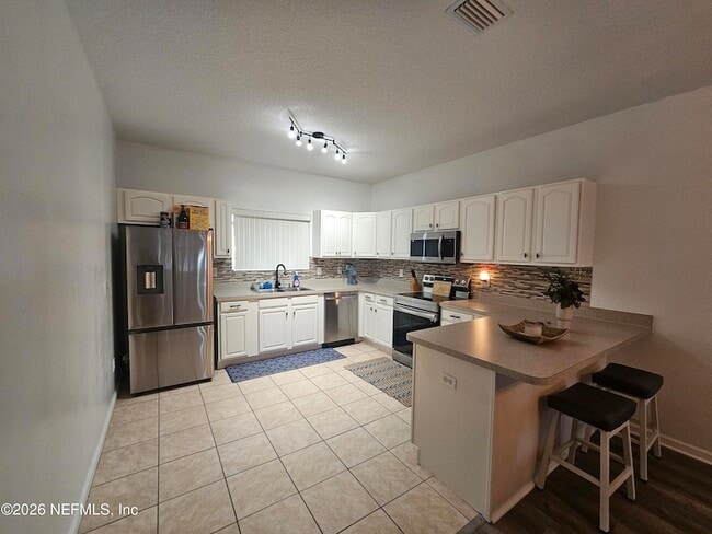 Building Photo - 825 Anastasia Blvd